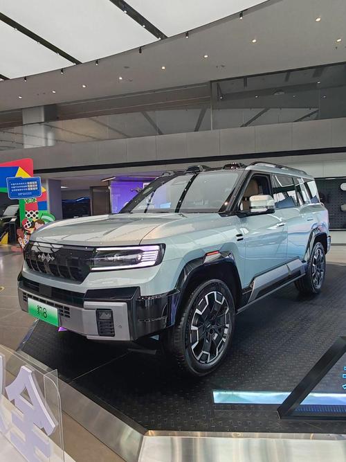 深圳宝安区启妙冠企业管理咨询比亚迪方程豹硬派越野的爆款，英菲尼迪35周年与你共成长